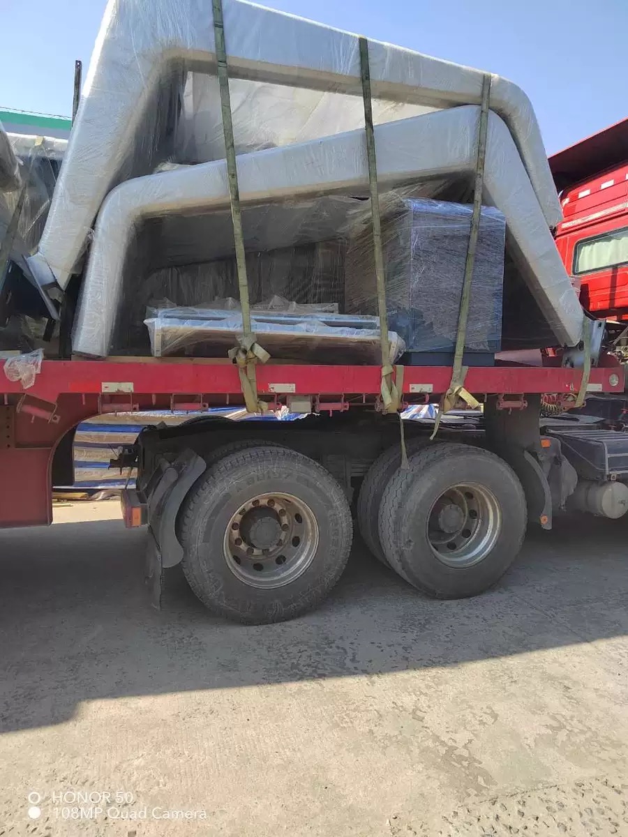 惠安第二批公交站臺(tái)發(fā)貨 惠安第二批公交站臺(tái)發(fā)貨