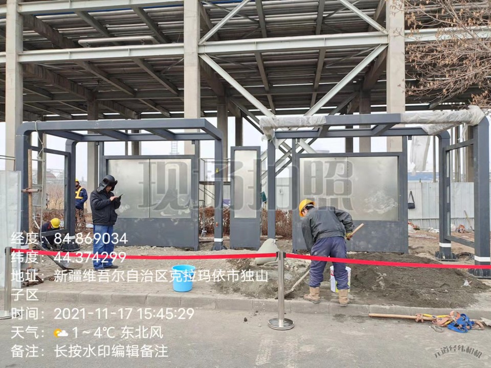 新疆奎屯公交站臺安裝圖 新疆奎屯公交站臺安裝圖