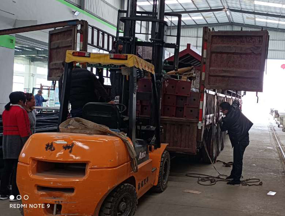 景德鎮(zhèn)公交候車(chē)亭發(fā)車(chē)案例 景德鎮(zhèn)公交候車(chē)亭發(fā)車(chē)案例